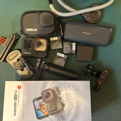 Insta360 ace pro 連圖中所有配件