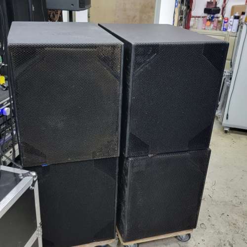 d&b Bi6-sub 連 D12 amplifier