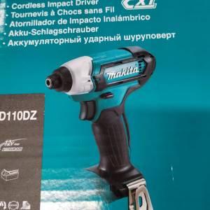 減價平賣原裝Makita牧田充電式起子機TD110DZ連電池12V
