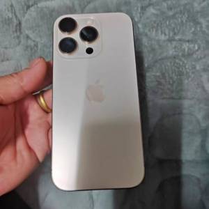 iPhone16 Pro 屏幕無劃痕，單機出，成色完美