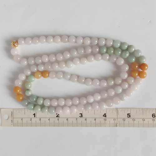 翡翠A玉頸鏈，一條380元，兩條起八折，多量價錢可議。no.@B10.7.25