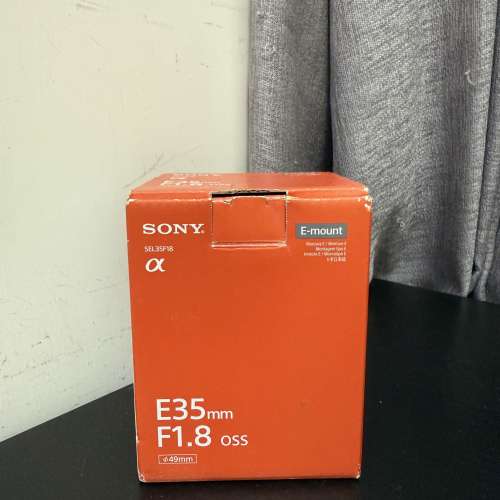 Sony SEL35f18 有盒