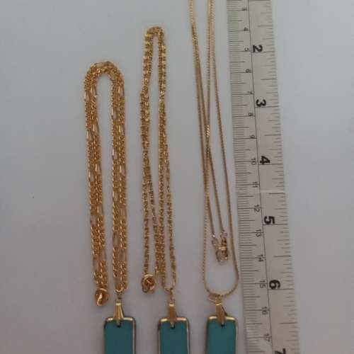 一手三個高品質玻璃仿松石吊墜，20x12x4mm，配上16/18/24寸銅頸鏈，清理存貨三套共...
