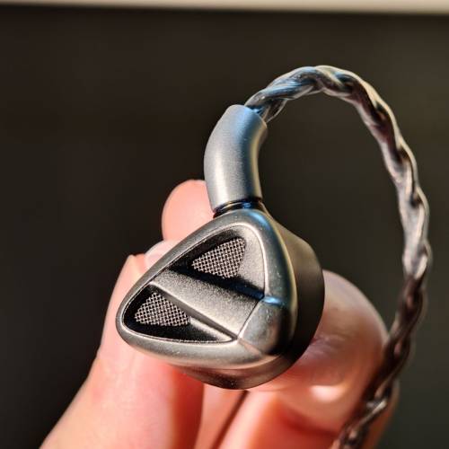 FiiO 飛傲 FH19 入耳式耳機 有箱說