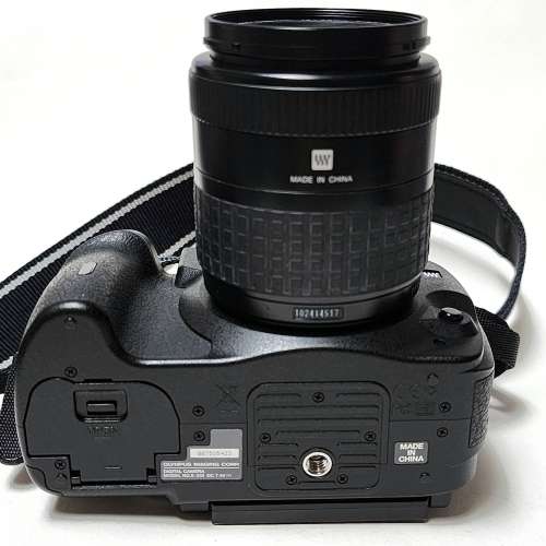 Olympus E-330 E330 + Zuiko Digital 14-45mm F3.5-5.6 Lens