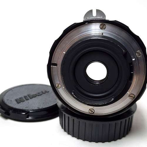 Nikon NIKKOR-H Auto 28mm f/3.5