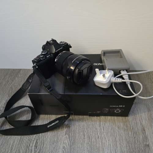 Olympus m43 m4/3 45mm f1.8