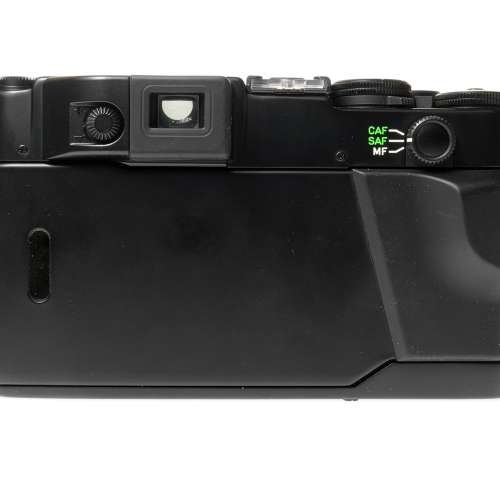 Contax G2 Rangefinder 35mm Film Camera with Carl Zeiss Planar f2 45mm #6281