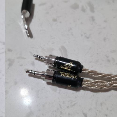 Toxic Cable Phoenix V1 過機線 (4.4 > 2.5 + 3.5 + Y 字接地頭)