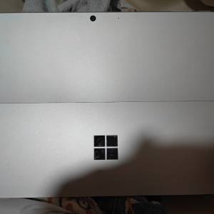 surface pro 9 - i5-1235U， 8GB， 256GB SSD