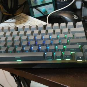 狼蛛旗舰新品 AULA F98pro 有線鍵盤