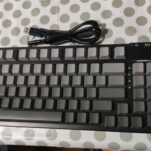 狼蛛旗舰新品 AULA F98pro 有線鍵盤