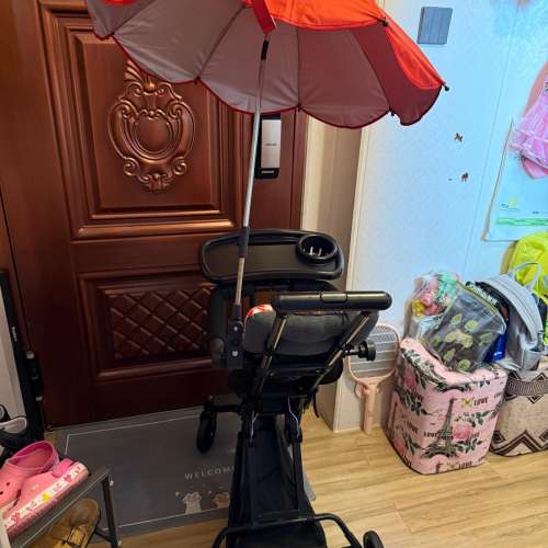 嬰兒車連傘及水杯位8成新