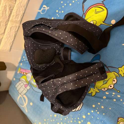 嬰兒揹帶8成新
