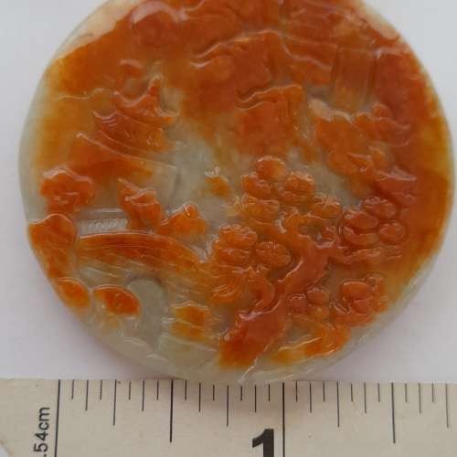 紅翡A玉吊墜50x6mm連6mm26寸頸鏈。雙面雕刻，狐狸聰明乖巧有異性緣，另一面風景，風...