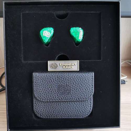 99.9% new Eminent Ears Emerald
