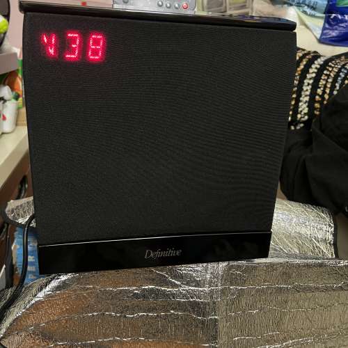 Definitive Technology SC4000 重低音喇叭