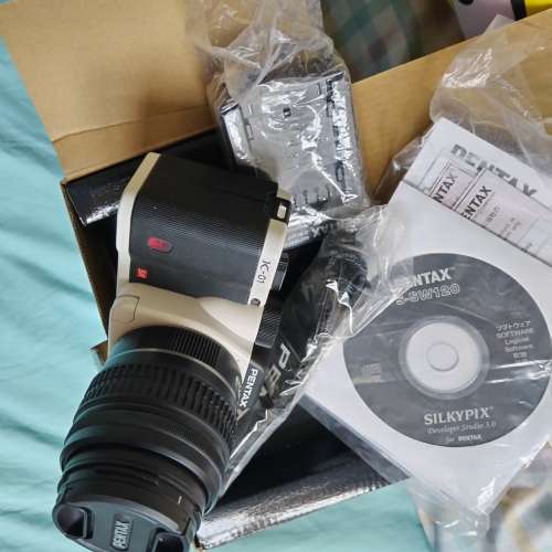 pentax K-01 + 18-55mm