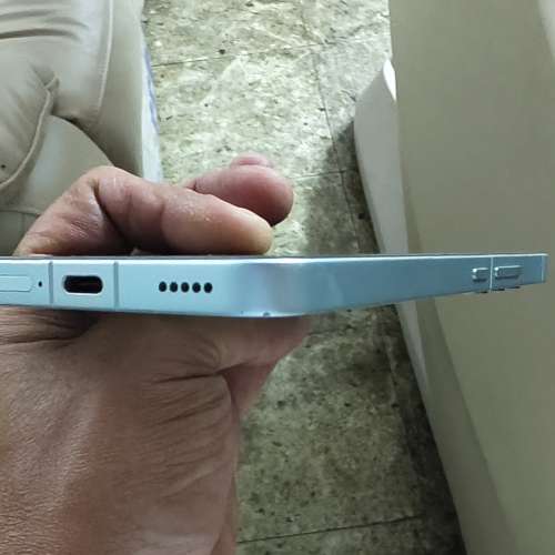 Meizu 20 12+256 銀色，新淨，屏幕有小花