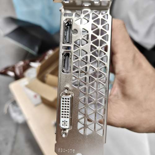 Elsa RX 470 4GB ITX 白色