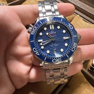 最新版vs v4版 一體化開模機芯 seamaster 300 diver