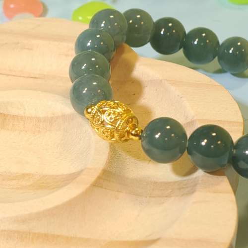 15CM藍水翡翠配沙金飾物手串