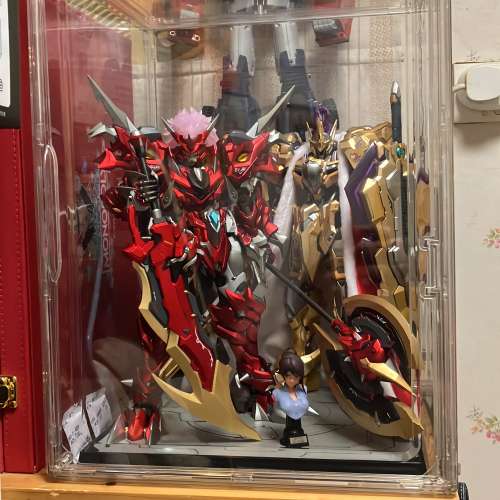 全新 超巨大 玩具展示箱 43×33×33 cm 有磁吸如圖 磁吸開門 可放 metal build mos...