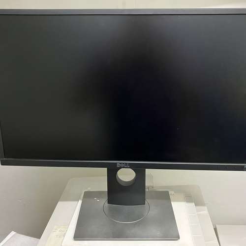 Dell 24 LCD Monitor 顥示屏