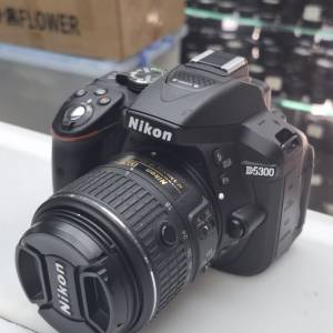 NIKON D5300 + AF-S NIKKOR 18-55MM F3.5-5.6G II VR DX 95% NEW 一义一電
