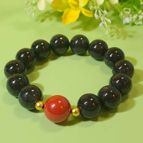 15CM卡13烏雞翡翠配硃沙手串