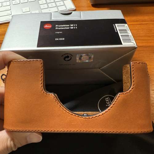 近乎全新 原廠 Leica M11 M11-P case 保護套