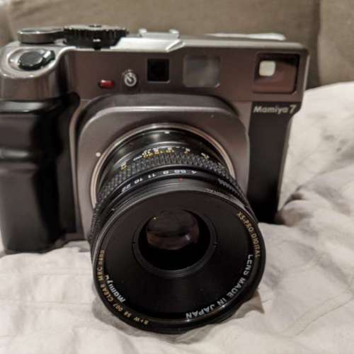Mamiya 7 with 80mm F4 lens set includes Mamiya 7II polar filter & Panoramic Adap