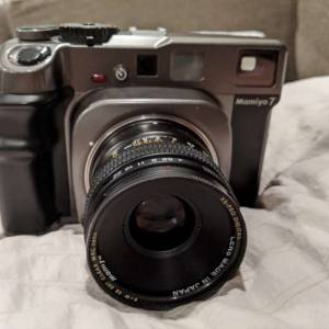 Mamiya 7 with 80mm F4 lens set includes Mamiya 7II polar filter & Panoramic Adap