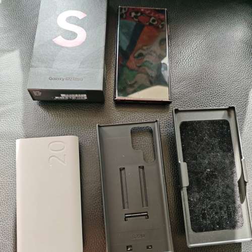 Samsung galaxy s22 ultra 連三星原廠20000mah 充電宝