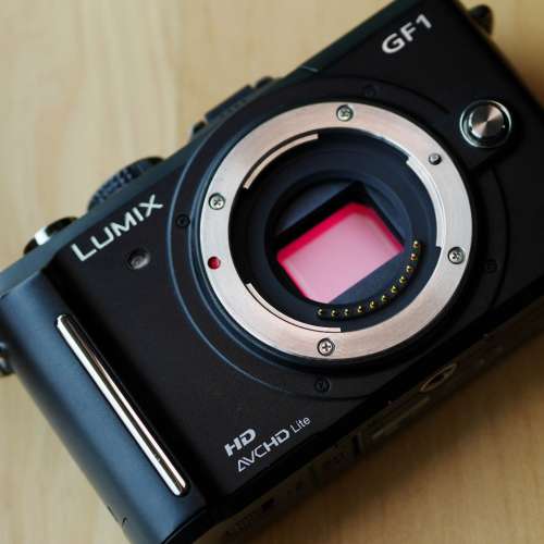 女友一號 Panasonic GF1機身 M4/3元祖機 95%NEW（有盒）減價！