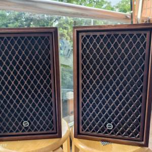 山水 Sansui SP30 speakers