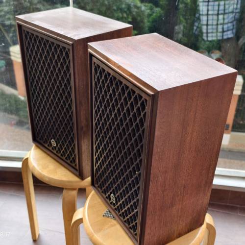 山水 Sansui SP30 speakers
