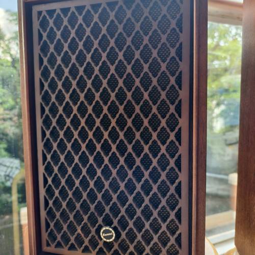 山水 Sansui SP30 speakers