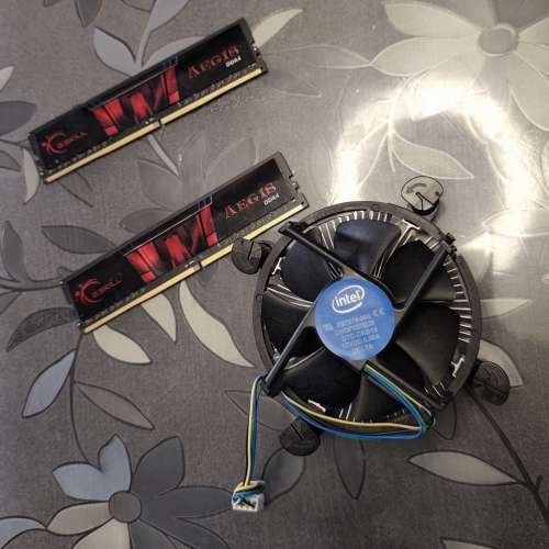 16GB RAM $120 / Intel CPU 散熱器 $10