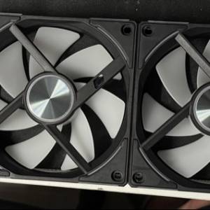 Lian Li 聯力 AL120 V2 黑色一套三隻連控制器