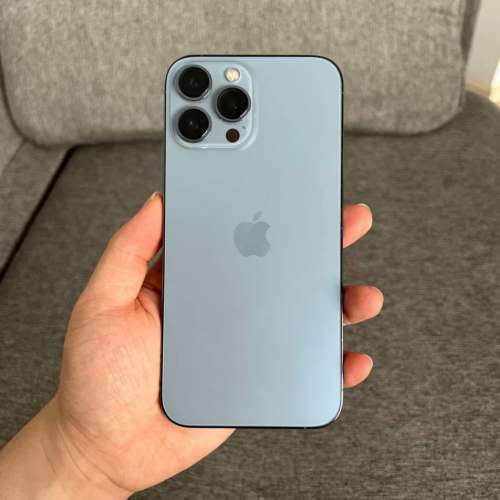 iPhone 13 Pro Max 1tb ，電池效能87 ％，使用原裝case 同貼mon貼