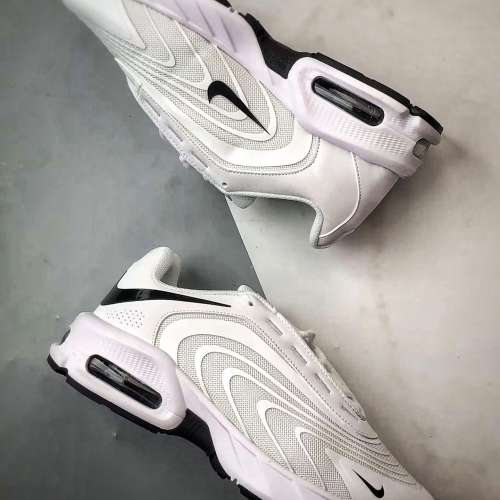 Nike Air Max Fire 白黑 潮流百搭氣墊生活休閒鞋 size：36 36.5 37.5 38 38.5 39 4...