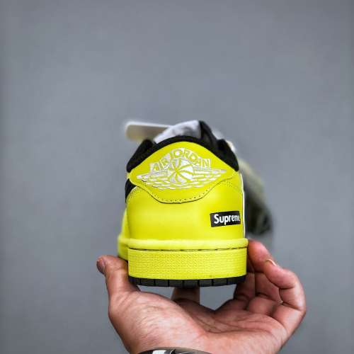 Travis Scott x Air Jordan 1 ” Reverse Mocha “ AJ1倒鉤 低幫文化籃球鞋 size：...