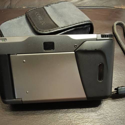 Contax T2 Titanium Black連包裝盒