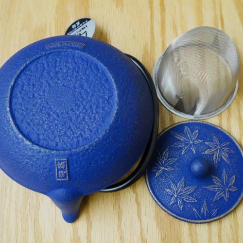 日本製  岩鋳 Iwachu 急須 0.65L 南部鉄器 藍色金花 南部鐵器茶壼 Iron Teapot Mad...