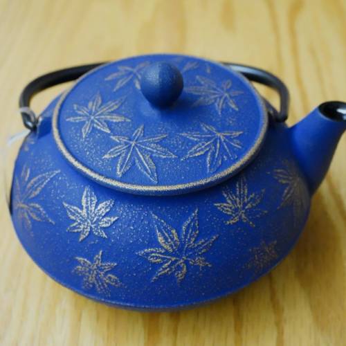 日本製  岩鋳 Iwachu 急須 0.65L 南部鉄器 藍色金花 南部鐵器茶壼 Iron Teapot Mad...