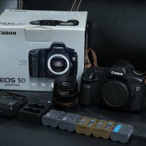 Canon 5D 一代，不議價送Helios -44-2(八羽怪)