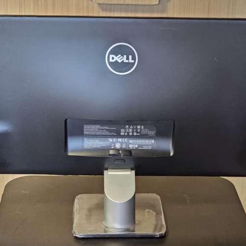 Dell 23 吋顯⽰器 S2340L
