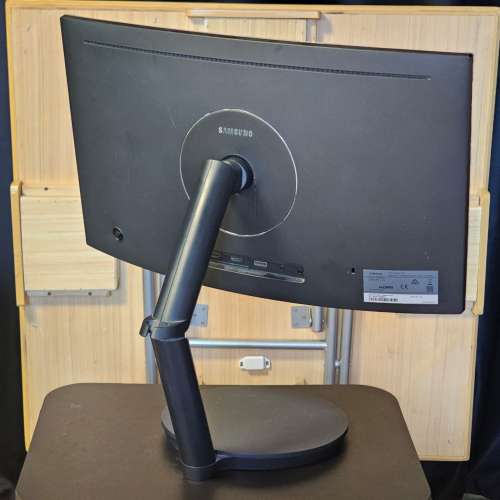 Samsung 24" 曲面遊戲專用顯示器 CFG70