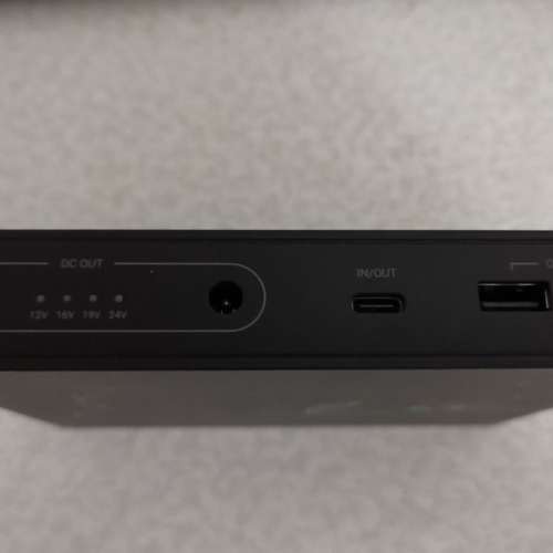 99%new Omni Mobile 25600mah 25600 筆記型電腦行動電源,適用於所有裝置的通用充電器